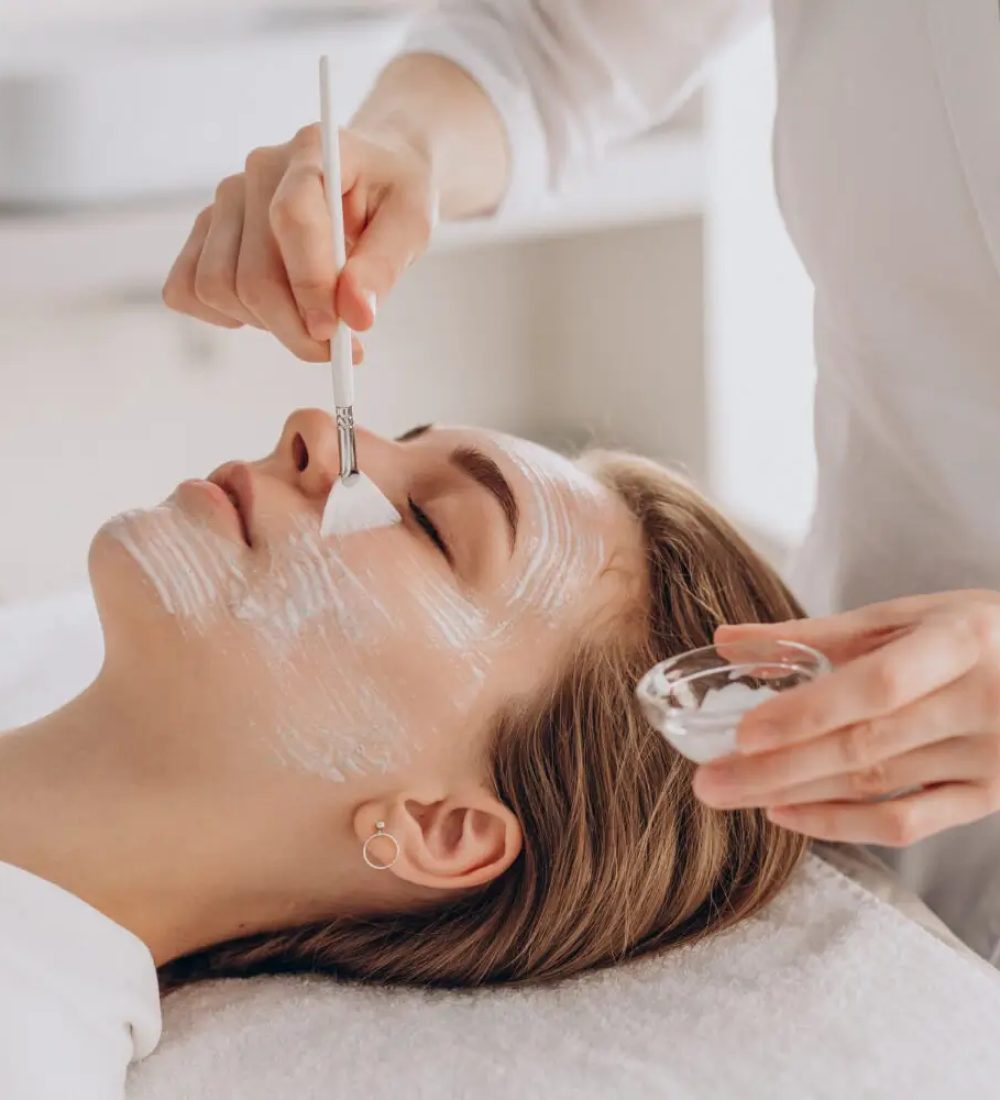 Tratamientos de estética Hydrafacial en Aspe para limpieza facial profunda y piel